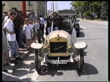 Veterán Autók Felvonulása